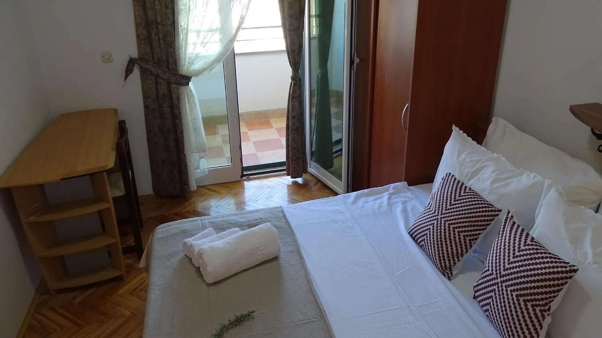 Appartement Lemi Mit Meerblick Razanac