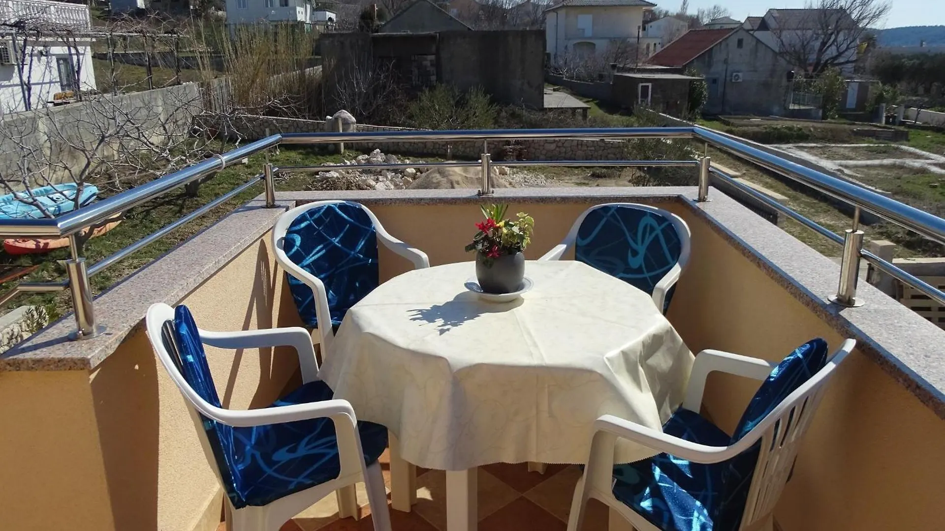 Appartement Lemi Mit Meerblick Razanac Croatia